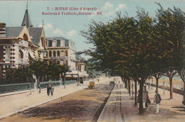 OP Nw32-(17) ROYAN - BOULEVARD FREDERIC GARNIER - FAMILY HOTEL - CARTE COLORISEE - 2 SCANS - Royan