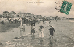 LES SABLES D'OLONNE : SUR LA PLAGE - Sables D'Olonne