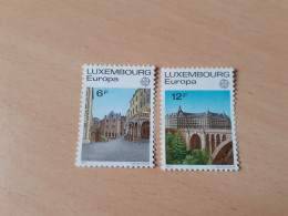 TIMBRES   LUXEMBOURG    ANNÉE  1977      N  895  /  896   COTE  3,50  EUROS   NEUFS   LUXE** - Ungebraucht