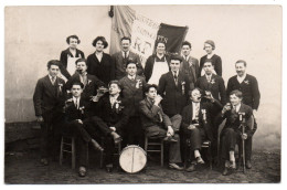 Groupe De Conscrits. Carte Photo - Belleville Sur Saone