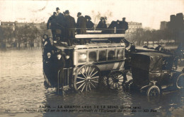 PARIS GRANDE CRUE DE LA SEINE OMNIBUS PASSANT ESPLANADE DES INVALIDES - Inondations De 1910