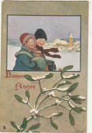 QU 8- " BONNE ANNEE " - CARTE FANTAISIE -  COUPLE DANS PAYSAGE ENNEIGE  ET BRANCHES DE GUI  - 2 SCANS  - Nouvel An