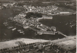 QU 12-(29) CONCARNEAU - LA VILLE CLOSE - VUE AERIENNE - 2 SCANS - Concarneau