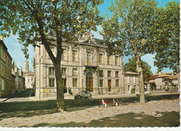 QU 24-(33) PAUILLAC - L' HOTEL DE VILLE - CARTE COULEURS - 2 SCANS - Pauillac