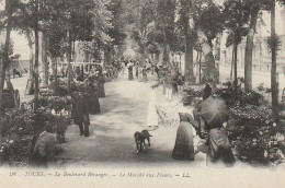 RE 7-(37)TOURS - LE BOULEVARD BERANGER - LE MARCHE AUX FLEURS - ETALS - ANIMATION - 2 SCANS - Tours