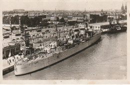 RE 12-(33) PORT AUTONOME DE BORDEAUX - LE CROISEUR " DUGUAY TROUIN " DEVANT LES QUINCONCES  - 2 SCANS - Krieg