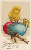 RE 13-   " JOYEUSES PAQUES " - CARTE FANTAISIE AVEC POUSSIN SUR OEUFS COLORES ET BOURGEONS - 2 SCANS - Pâques