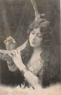 RE 17- PROFILS GRECS - FEMME JOUANT DE  LA LYRE  - BERGERET- 2 SCANS - Frauen