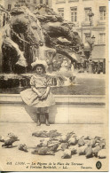 CPA -  LYON - PIGEONS DE LA PLACE DES TERREAUX ET FONTAINE BARTHOLDI - Sonstige & Ohne Zuordnung