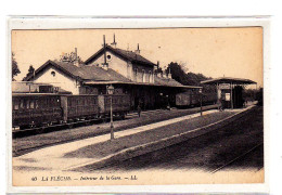 La Flèche Intérieur De La Gare - La Fleche