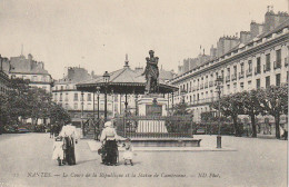 SO 5-(44) NANTES - LE COURS DE LA REPUBLIQUE ET LA STATUE DE CAMBRONNE - ANIMATION - KIOSQUE - 2 SCANS - Nantes