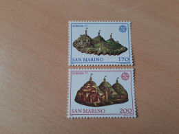 TIMBRES   SAINT-MARIN    ANNÉE  1977      N  933  /  934   COTE  2,00  EUROS   NEUFS   LUXE** - Neufs