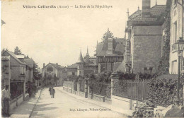 CPA -VILLERS COTTERETS - LA RUE DE LA REPUBLIQUE (IMPECCABLE) - Villers Cotterets