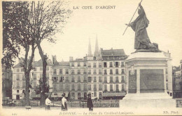 CPA -BAYONNE - PLACE DU CARDINAL LAVIGERIE (PETITE ANIMATION, IMPECCABLE) - Bayonne