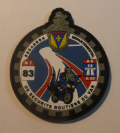 PATCH ECUSSON RONDACHE INSIGNE PVC 3D GENDARMERIE EDSR 83 VAR N7 A8 A57 - Polizei