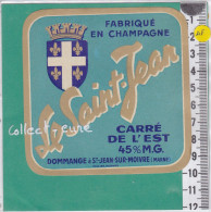 C1208  FROMAGE PETIT CARRE DE L EST  DOMMANGE SAINT JEAN SUR MOIVRE MARNE  45 % FABRIQUE EN CHAMPAGNE LE SAINT JEAN - Kaas