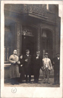 SELECTION -  WATTRELOS  -  CARTE PHOTO -  Café De L'Hôtel De Ville DELABYE . Rue De La Mairie. - Wattrelos