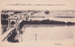 QU 27-(30) VUE GENERALE DE BEAUCAIRE - LE RHONE ET LE PONT SUSPENDU RELIANT TARASCON - Beaucaire