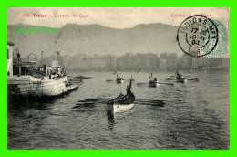 SHIP, BATEAUX - COMPÉTITION DE CHALOUPES - TOULON (83) L'ENTRÉE DU QUAI - COLLECTION A. COUTURIER - CIRCULÉE EN 1904 - - Other & Unclassified