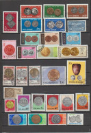Lot De 30 Timbres Thème Monnaies Sut Timbre Oblitérés (lot 369) - Collections (sans Albums)