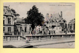 45. ORLEANS - Hôtel Hardouineau (animée) (voir Cachet) (voir Scan Recto/verso) - Orleans