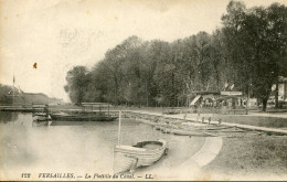 CPA - VERSAILLES - LA FLOTILLE DU CANAL - Versailles (Château)