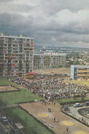 GENNEVILLIERS . - LE QUARTIER DU FOSSE DE L' AUMONE (1050 Logements). Un Rassemblement - Gennevilliers