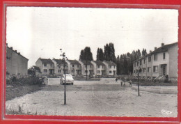 Carte Postale 91. Bretigny-sur-Orge  Cité Des Cochets Voiture   Très Beau Plan - Bretigny Sur Orge