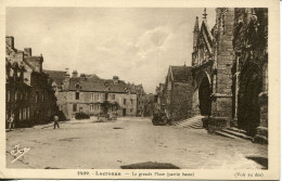 CPA -  LOCRONAN - LA GRANDE PLACE (PARTIE BASSE) - Locronan