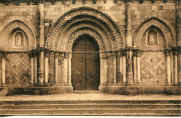 CPA -  MAILLEZAIS -  PORTAIL DE L'EGLISE ROMANE - Maillezais