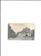 CARTE POSTALE 71 PARAY LE MONIAL LE MUSEE EUCHARISTIQUE ET LA RUE DU GENERAL PETIT VOYAGEE - Paray Le Monial