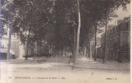 Montargis L'Avenue De La Gaare  Carte Postale Animee - Montargis