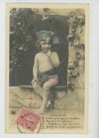 ENFANTS - LITTLE GIRL - MAEDCHEN - Jolie Carte Fantaisie Fillette Assise Sur Rebord Fenêtre " SANS SOUCI " - Portretten