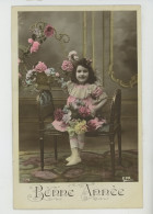 ENFANTS - LITTLE GIRL - MAEDCHEN - Jolie Carte Fantaisie Fillette Et Fleurs - Portretten