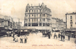 *CPA - 34 - BEZIERS - La Place De La République (B) - Tram, Attelage, Très Animée - Beziers