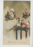 ENFANTS - LITTLE GIRL - MAEDCHEN - Jolie Carte Fantaisie Fillette Et Fleurs - Portretten