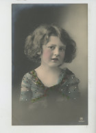 ENFANTS - LITTLE GIRL - MAEDCHEN - Jolie Carte Fantaisie Portrait Fillette - Abbildungen