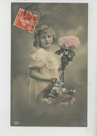 ENFANTS - LITTLE GIRL - MAEDCHEN - Jolie Carte Fantaisie Portrait Fillette Et Fleurs - Portretten