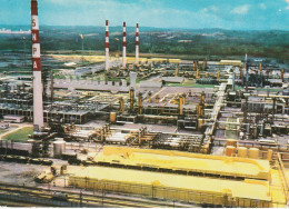 TE 11-(64) LACQ - VUE AERIENNE DE L' USINE ( SOCIETE NATIONALE DES PETROLES D' AQUITAINE ) - CARTE COULEURS - 2 SCANS   - Lacq