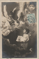 TE 18- " CHERS PETITS ANGES " - ENFANTS ANGELOTS  DANS DECOR DE NUAGES ET LUNE - PHOT . MANUELCARTE FANTAISIE  - 2 SCANS - Scene & Paesaggi