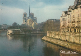 UR 5-(75) QUAI D' ORLEANS ET NOTRE DAME - PARIS - PHOTO . ALBERT MONIER - CARTE COULEURS - 2 SCANS - Monier