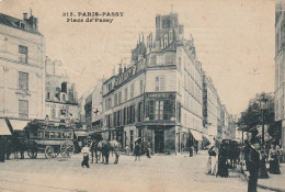 UR 6-(75) PARIS PASSY - PLACE DE PASSY - VOITURE HIPPOMOBILE , OMNIBUS - ANIMATION - Arrondissement: 16