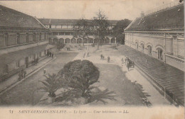 UR 9-(78) SAINT GERMAIN EN LAYE - LE LYCEE - COUR INTERIEURE - ELEVES - 2 SCANS - St. Germain En Laye