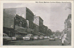 UR 20- MAIN STREET , BUSINESS SECTION - WEBSTER , MASSACHUSETTS - CARS -  2 SCANS - Autres & Non Classés