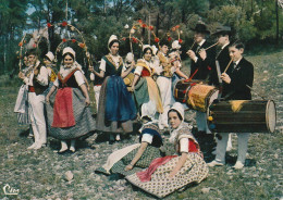 VE 3-(84) VEDENE - GROUPE FOLKLORIQUE " RENEISSENCO " - DANSEURS , MUSICIENS ( TAMBOURIN ET GALOUBET ) - CARTE COULEURS  - Dans