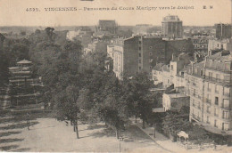 VE 19 -(94) VINCENNES - PANORAMA DU COURS MARIGNY VERS LE DONJON  - 2 SCANS - Vincennes