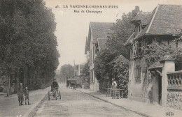 VE 19-(94)  LA VARENNE CHENNEVIERES - RUE DE CHAMPIGNY - ANIMATION - TRICYCLE - 2 SCANS - Other & Unclassified