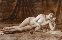 CPA Ancienne Femme Nue Pin Up Nu Féminin éros Académique Artistique érotisme Dos Non Carte Postale - Pin-Ups