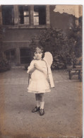 UR Nw40- CARTE PHOTO FILLETTE AVEC COSTUME D'ANGE - PHOTO BUYSE BONNAURE , ANGERS ( 49 ) - Scene & Paesaggi