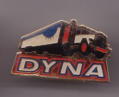 Pin's Dyna Camion Réf 637 - Transports